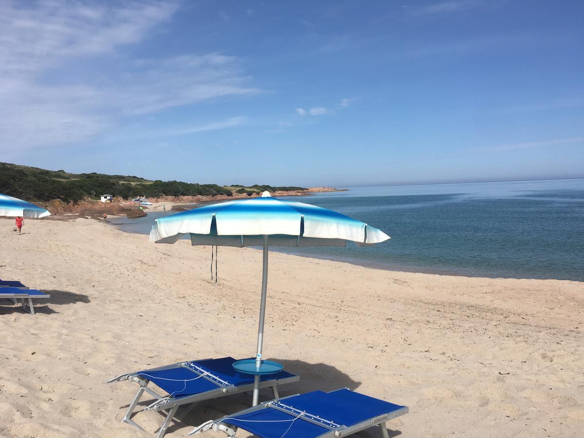 Borgo Spiaggia Isola Rossa Exteriör bild